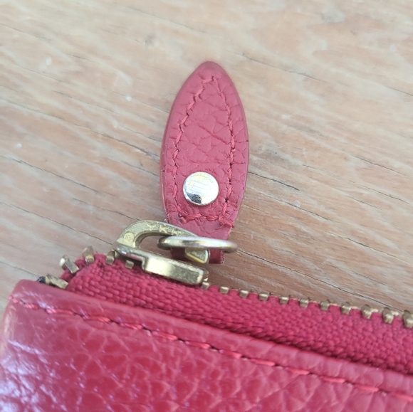 Lodis Red Pebbled Leather Wristlet Clutch / Wallet Purse - Picture 7 of 13